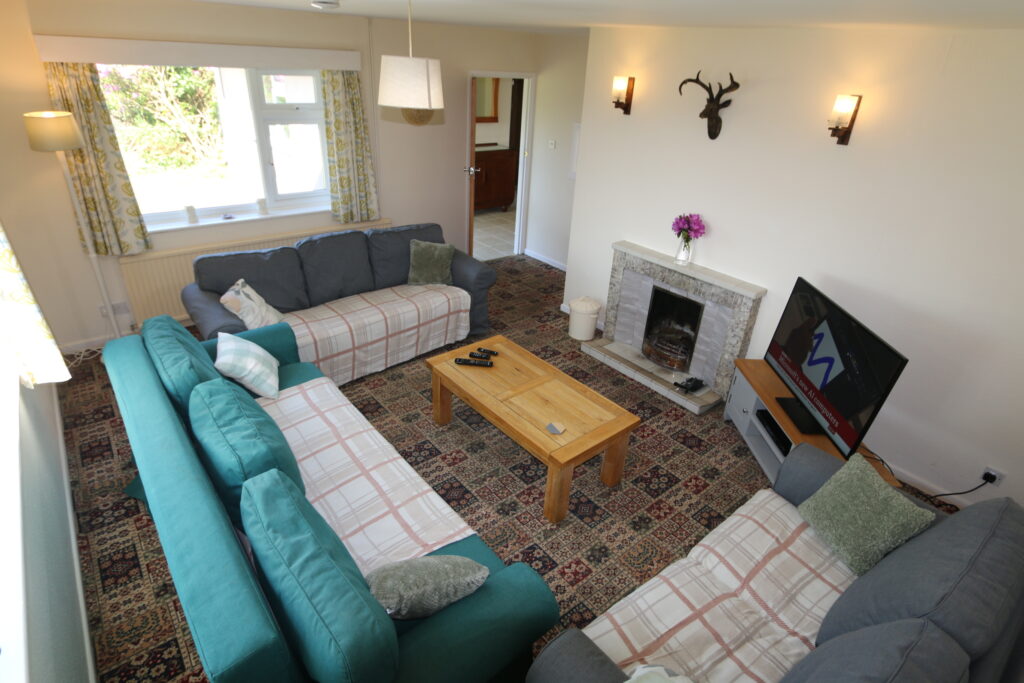 Lounge 1
